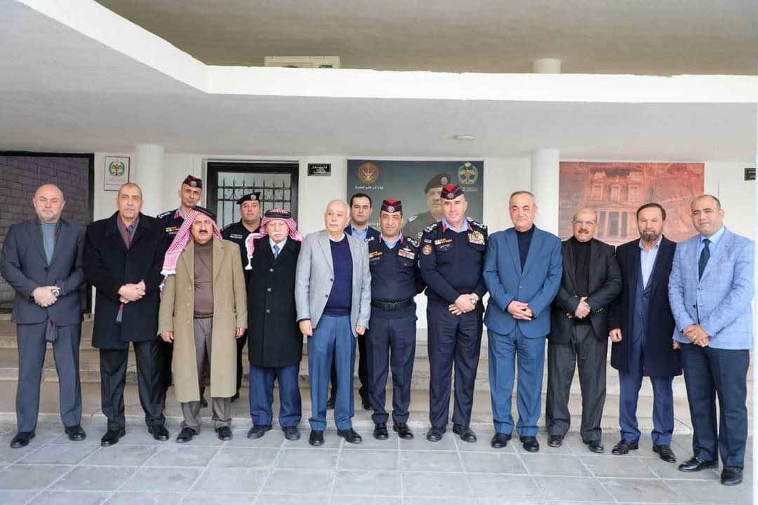 “لجنة السياحة والتراث في مجلس الأعيان تزور إدارة الشرطة السياحية”