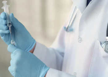 دعوات لتشكيل فريق وطني مختص بتصدير الكفاءات الصحية الأردنية