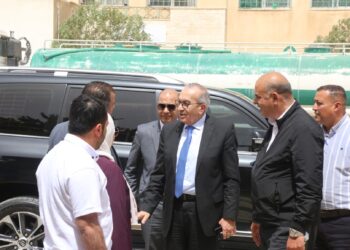 وزير الأشغال يتفقد طرقا في ذيبان ويلتقي رئيس بلديتها