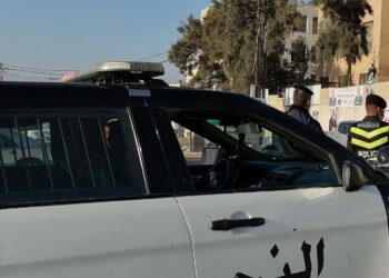 الأمن يعثر على طفل تائه في عمّان ويعيده لذويه