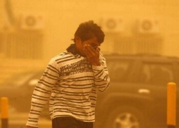 موجة غبار قوية تتقدم من مصر نحو الأردن