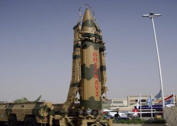 في تصعيد خطير.. باكستان تهدد بضرب الهند بالسلاح النووي