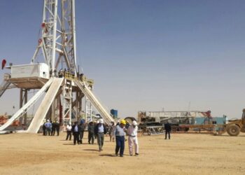 إجراءات لطرح عطاء حفر 80 بئر غاز خلال 3 سنوات في حقل الريشة
