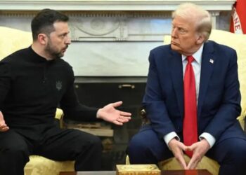 ترامب يهاجم زيلينسكي: ليس لديه ما يفتخر به