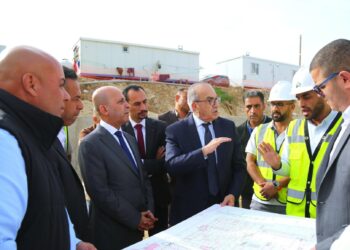 أبو السمن وأبو كركي يتفقدان العمل بتوسعة مستشفى الأميرة إيمان