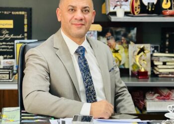 شَــجــرة تَـــقــلَــع جــذورهــا جــزء(1)