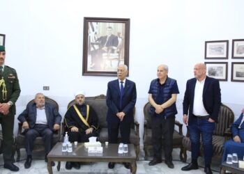 مندوبا عن الملك وولي العهد…العيسوي يعزي الحياصات والمرايات والدباس والخليفات