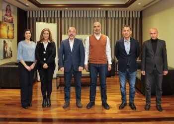 زين والأردنية لرياضة السيارات تُجددان شراكتهما الاستراتيجية