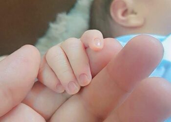 أنس ضمرة ألف مبارك قدوم المولودة “ايلين “
