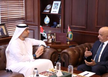 الحاج توفيق يدعو القطاع الخاص الإماراتي للاستثمار بالمملكة