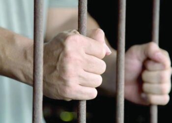 العدل : تنفيذ 426 عقوبة بديلة عن الحبس لغاية آذار