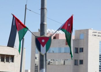 رئيس الأعيان:رفع علم الأردن فقط وعلى الإخوان الامتثال