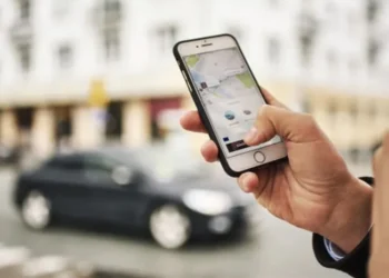 انخفاض عدد مركبات التطبيقات الذكية في الأردن