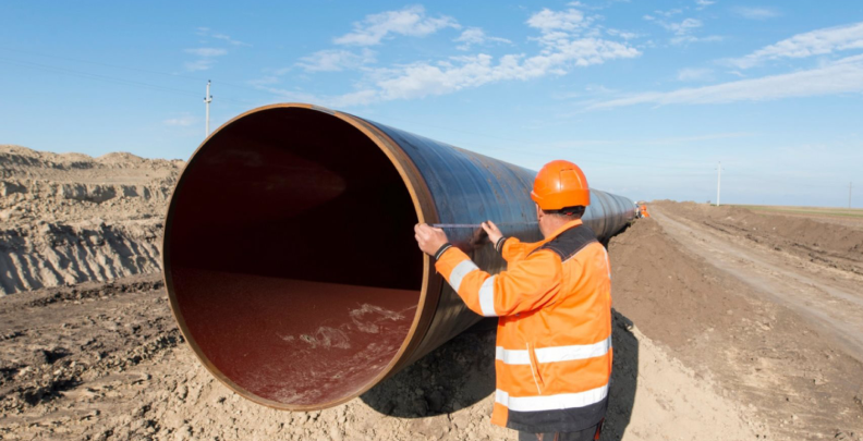 الحكومة توافق على وثيقة التعهد الخاصة بالناقل الوطني