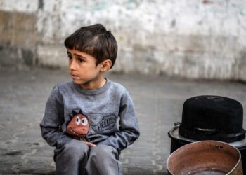صرخة إلى كل المعمورة .. الجوع في غزة أفقد الناس القدرة على البكاء