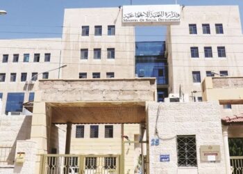 على رأسها نظام الرعاية .. 6 مسودات تشريعية تعدها وزارة التنمية الاجتماعية