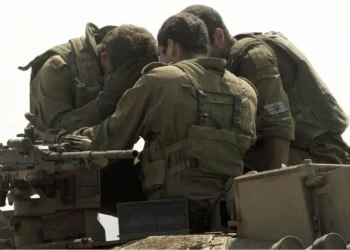 نتنياهو يوافق على خطط توسيع القتال في غزة ويستدعي آلاف الاحتياط