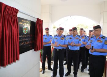 مدير الأمن العام يفتتح مركز أمن شمال السلط وسرية درك غرب معان