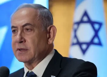 نتنياهو يتوعد الحوثيين وإيران ردا على استهداف مطار بن غوريون