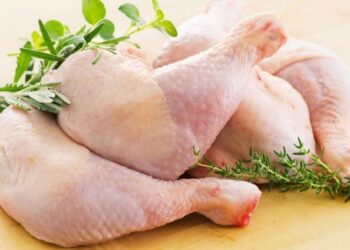 تعليق استيراد الدواجن من البرازيل بسبب إنفلونزا الطيور