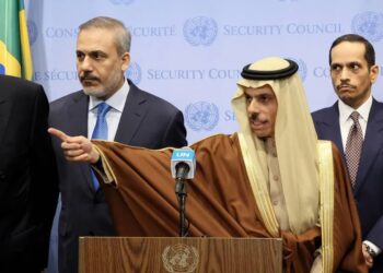في حدث تاريخي .. وزير الخارجية السعودي يزور مدينة رام الله