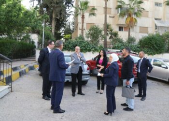 أبو السمن ونمروقة يزوران مشروع صيانة السكن الوظيفي لموظفي الخارجية
