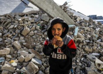 مخابز غزة تتوقف عن العمل بسبب نفاد الطحين والوقود