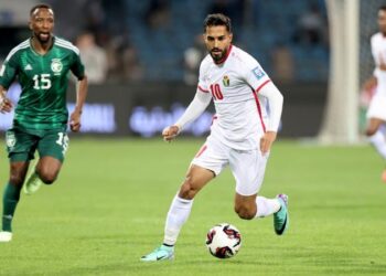 المنتخب الوطني لكرة القدم يلتقي نظيره السعودي وديا في الدمام