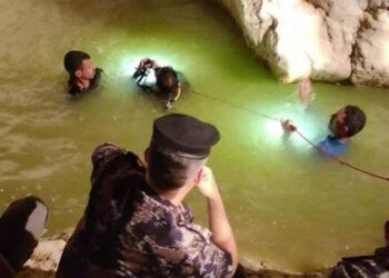 انتشال جثة فتى (15) غرق في سد وادي الموجب