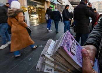 سوريا تخطط لطباعة عملتها الجديدة في الإمارات وألمانيا