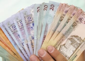ضبط متسول بحوزته 752 دينارا في مدينة إربد