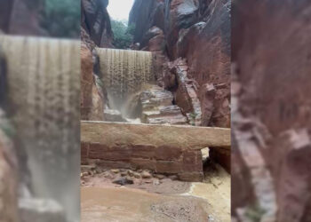 إجلاء مئات السياح جراء السيول من دون تسجيل إصابات