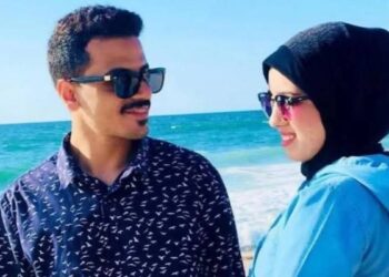 استشهاد الإعلامية نور قنديل وعائلتها جراء قصف الاحتلال في دير البلح
