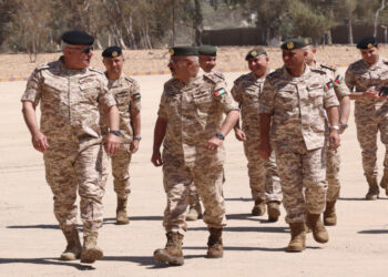 الحنيطي يتابع خطط التعامل مع التهريب في المنطقة الشرقية