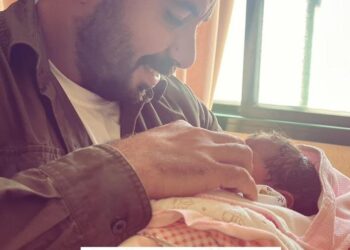 الاحتلال يقتل صحفيا في غزة لم يهنأ بمولودته سوى ساعات