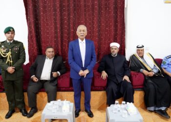 مندوبا عن الملك وولي العهد.. العيسوي يعزي عشائر الزيود وبني خالد والزين