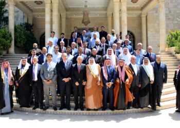 العيسوي يلتقي وجهاء وأبناء الطفيلة الهاشمية