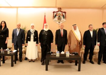 العيسوي يلتقي 300 شخصية من خريجي وخريجات الكلية العلمية الإسلامية