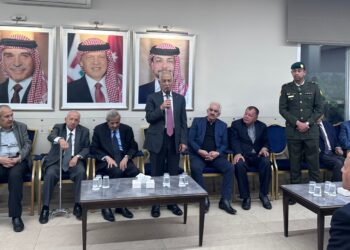 مندوبا عن الملك وولي العهد.. العيسوي يعزي عشيرة الكركي