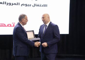 وزير الداخلية يكرّم بنك الإسكان لرعايته فعاليات يوم المرور العالمي لعام 2025