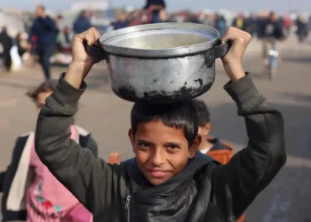 الرئيس الفسطيني يناشد العالم لإدخال المساعدات إلى غزة ووقف الحرب