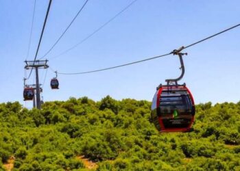 تلفريك عجلون يسجل رقما قياسيا في أعداد الزوار