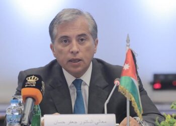 رئيس الوزراء يوعز بتأجيل الفعاليات بين 23 و25 أيار