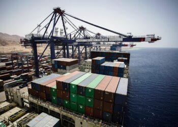 2.849 مليار دينار صادرات صناعة عمان خلال 5 أشهر