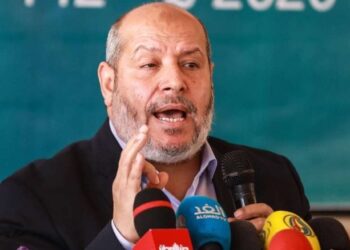 وزير الدفاع الإسرائيلي يهدد باغتيال خليل الحية وقيادي في كتائب القسام