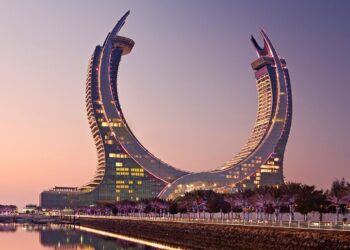 قطر تعلن إغلاق مجالها الجوي لضمان سلامة الزوار والمقيمين