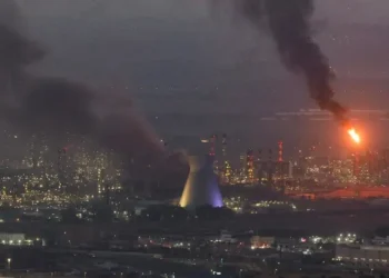 5 قتلى وأكثر من 100 جريح إسرائيلي بهجمات صاروخية إيرانية تضرب تل أبيب وحيفا