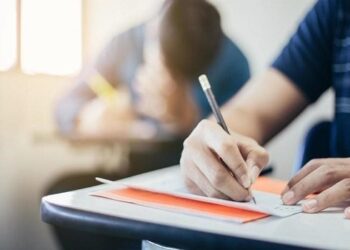 نحو 209 آلاف طالب وطالبة يقدمون امتحان التربية الإسلامية اليوم