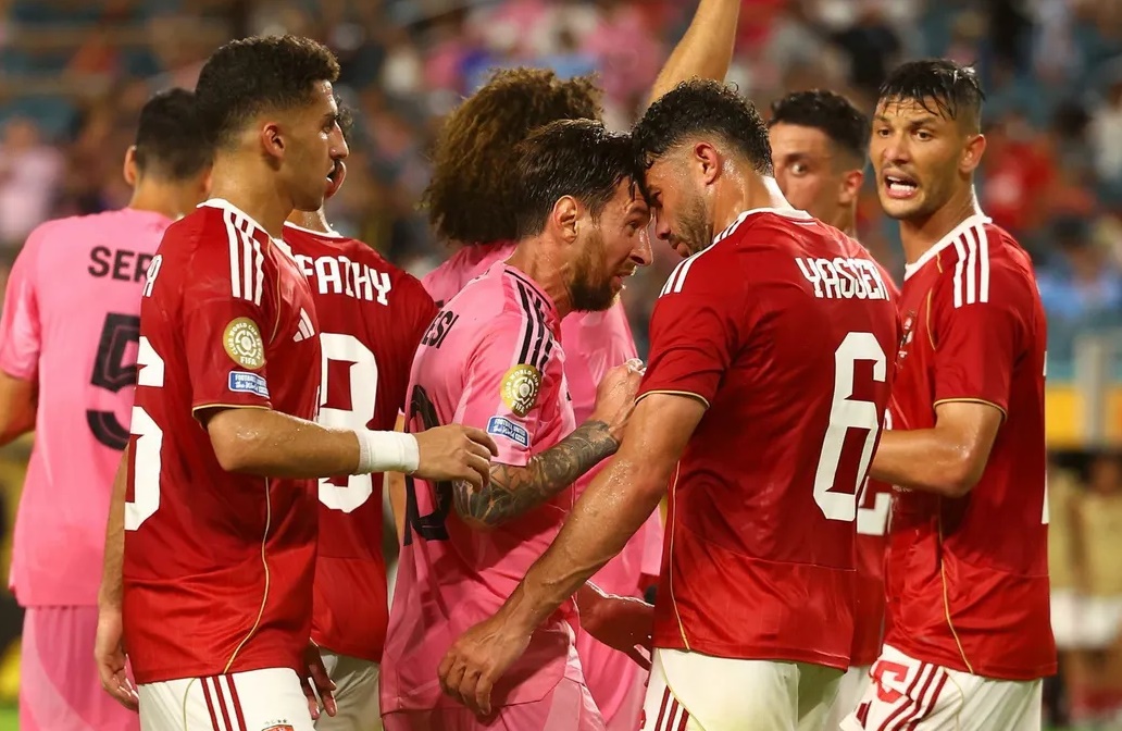 على طريقة البليهي.. مشادة قوية بين ياسر إبراهيم وميسي