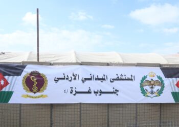الجيش: إصابة ممرض بشظية في محيط المستشفى الميداني الأردني بجنوب غزة